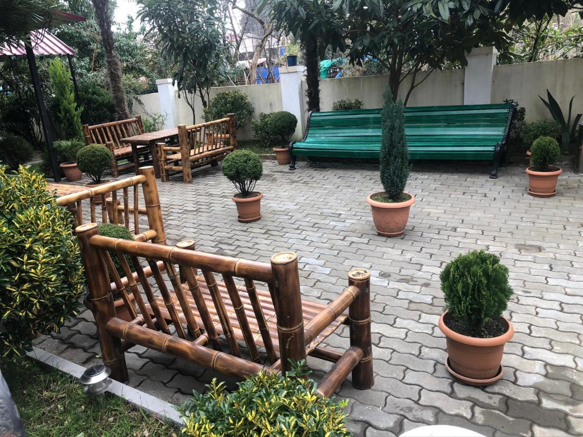 Twins Guest House By Black Sea Kobuleti Luaran gambar