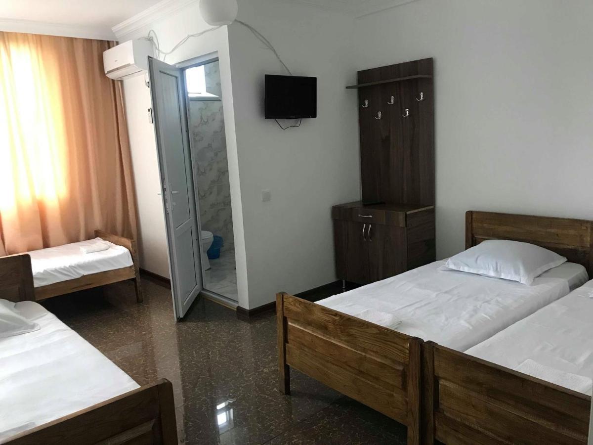 Twins Guest House By Black Sea Kobuleti Luaran gambar