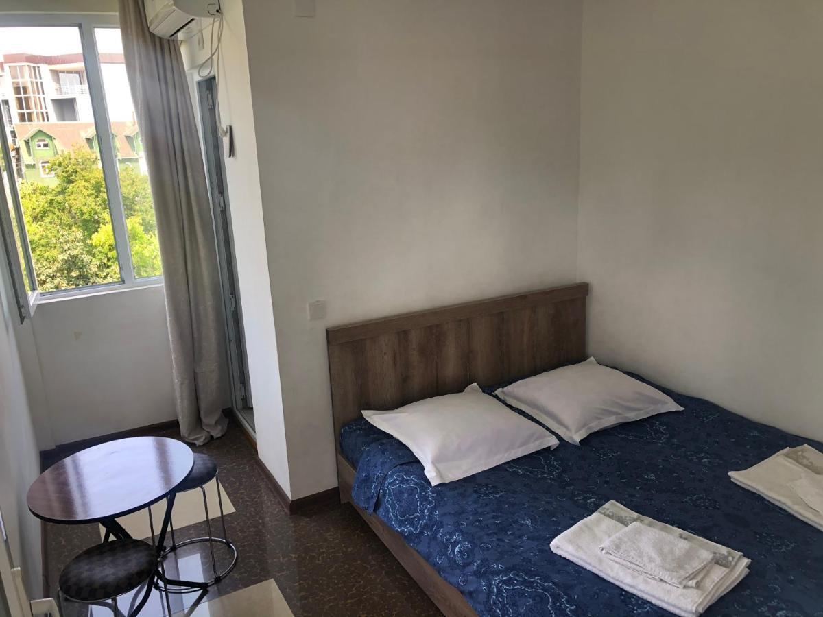 Twins Guest House By Black Sea Kobuleti Luaran gambar
