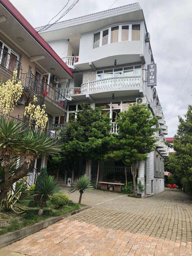 Twins Guest House By Black Sea Kobuleti Luaran gambar