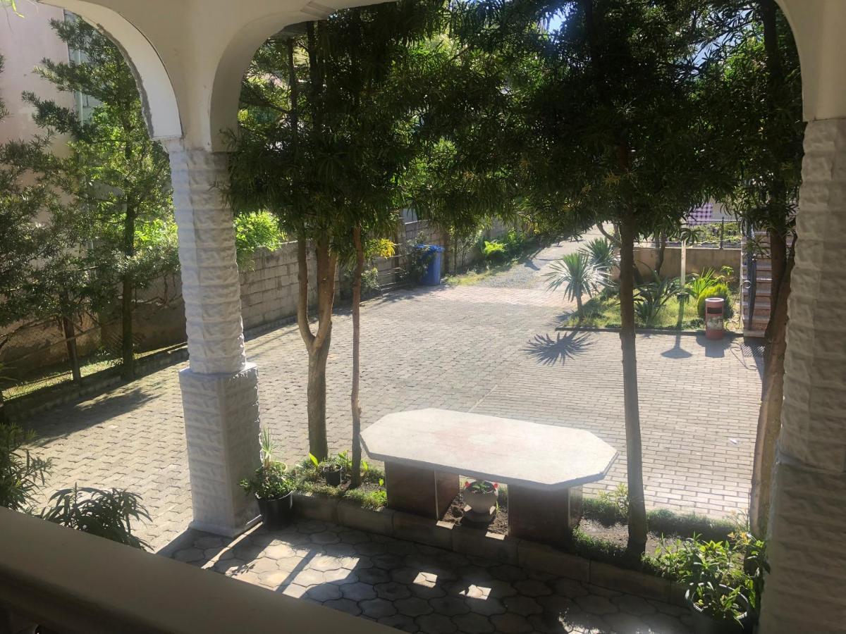 Twins Guest House By Black Sea Kobuleti Luaran gambar