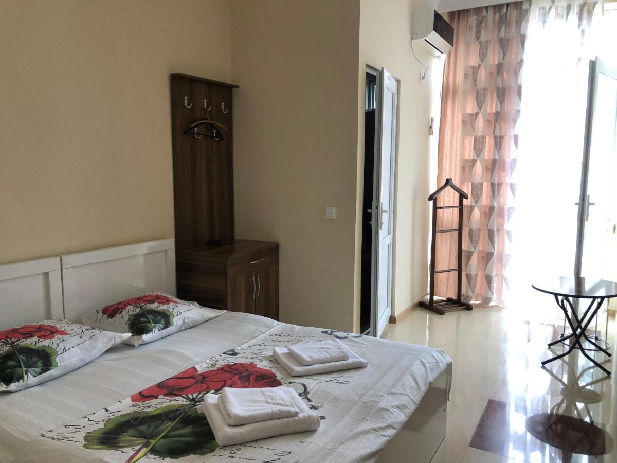Twins Guest House By Black Sea Kobuleti Luaran gambar