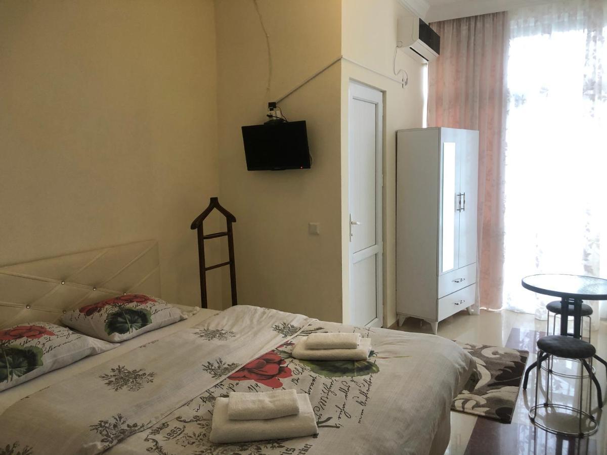 Twins Guest House By Black Sea Kobuleti Luaran gambar